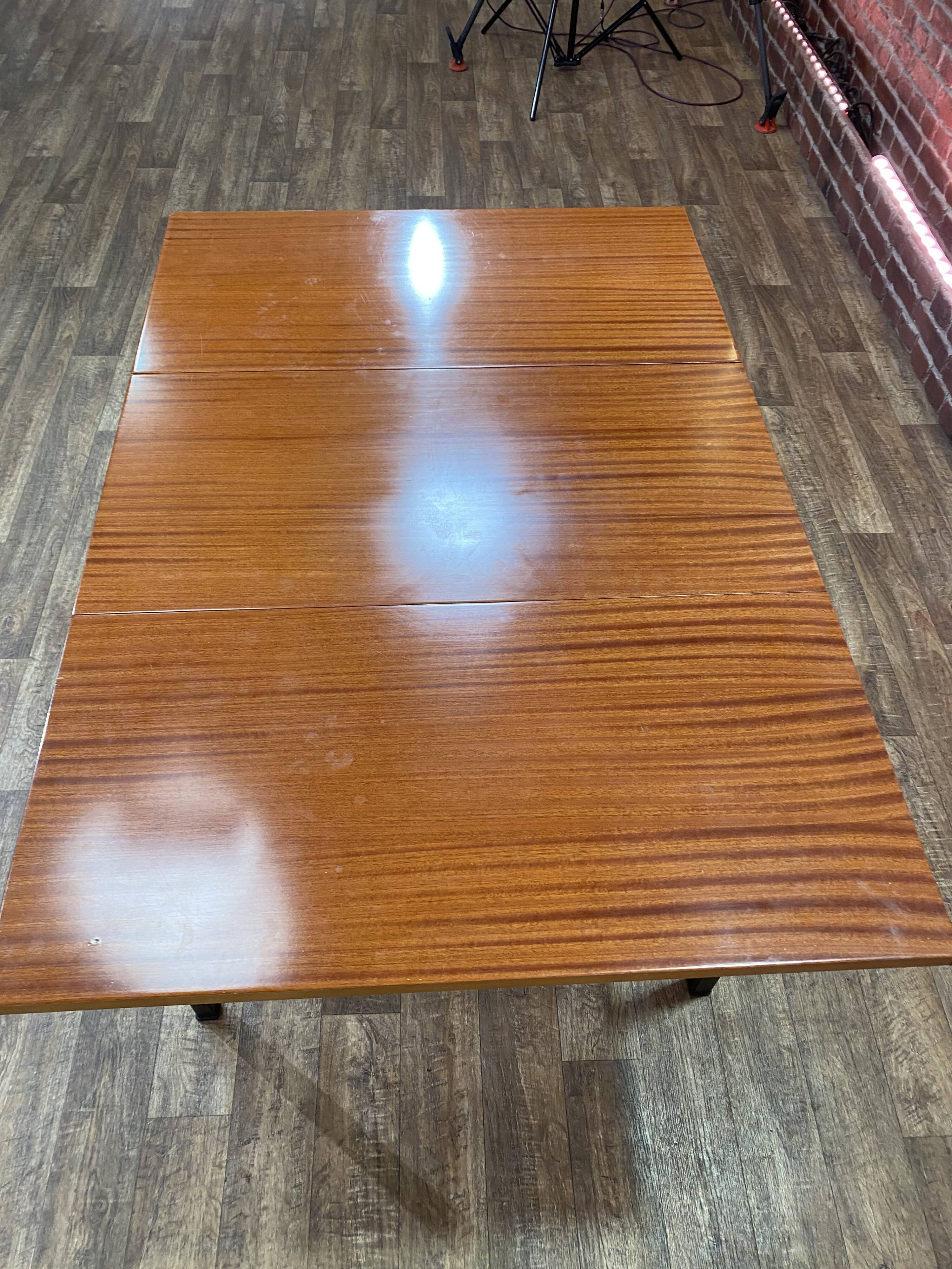 Mahogany veneer dining table by Marcel Gascoin 1960 for Alveole