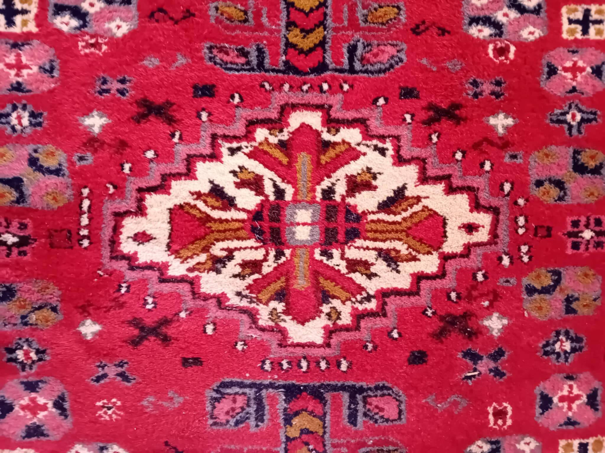 Handmade Indo Abadeh Rug 239x179cm