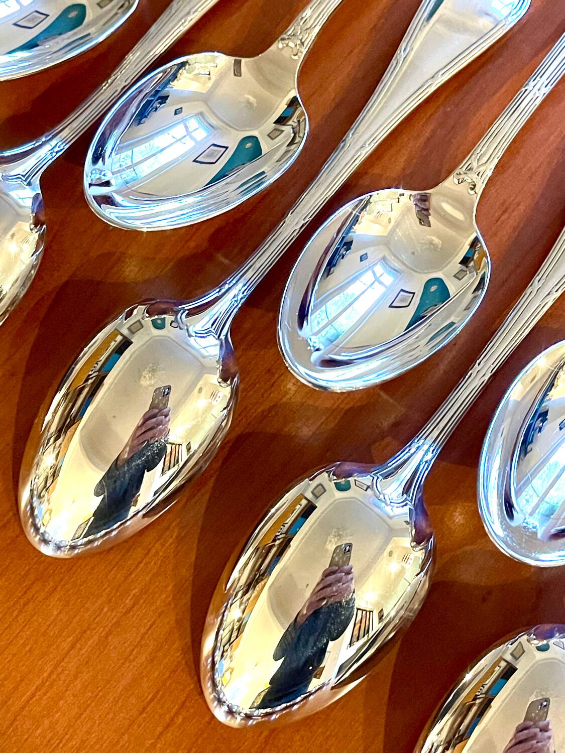 Christofle crossed ribbons, cutlery set for 6 people in new condition, 24 pieces.