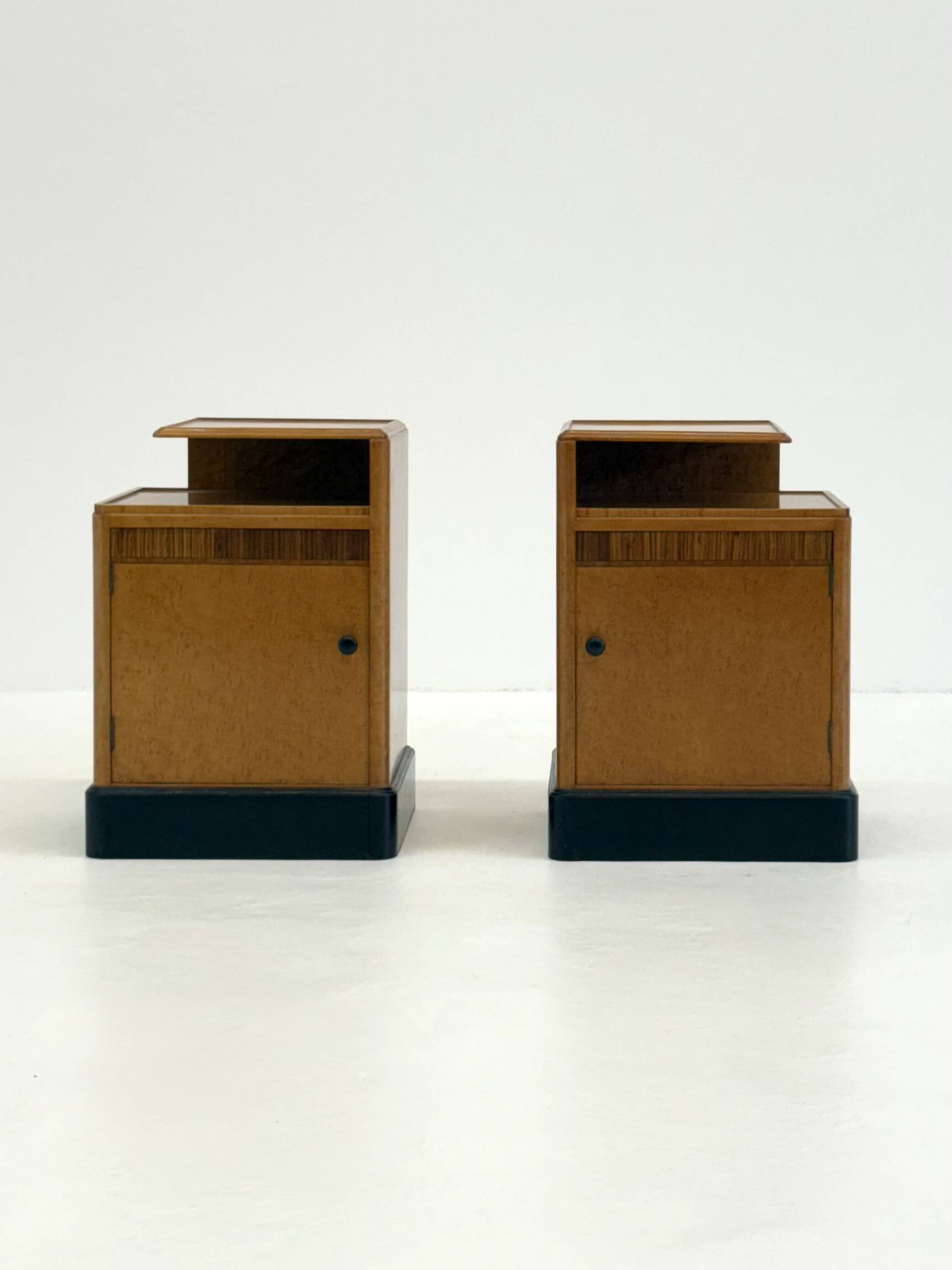 Ensemble de 2 chevets Art Déco en placage de loupe