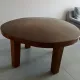 Round table in solid wood
