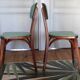 Chaises coeur Baumann en vinyle vert et bois