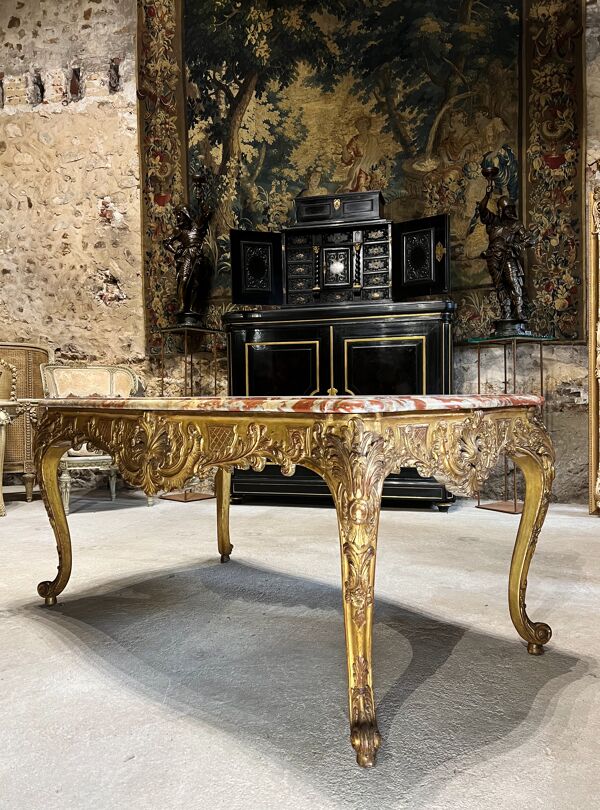 Table de milieu en bois doré d’époque napoléon iii dessus de marbre rouge