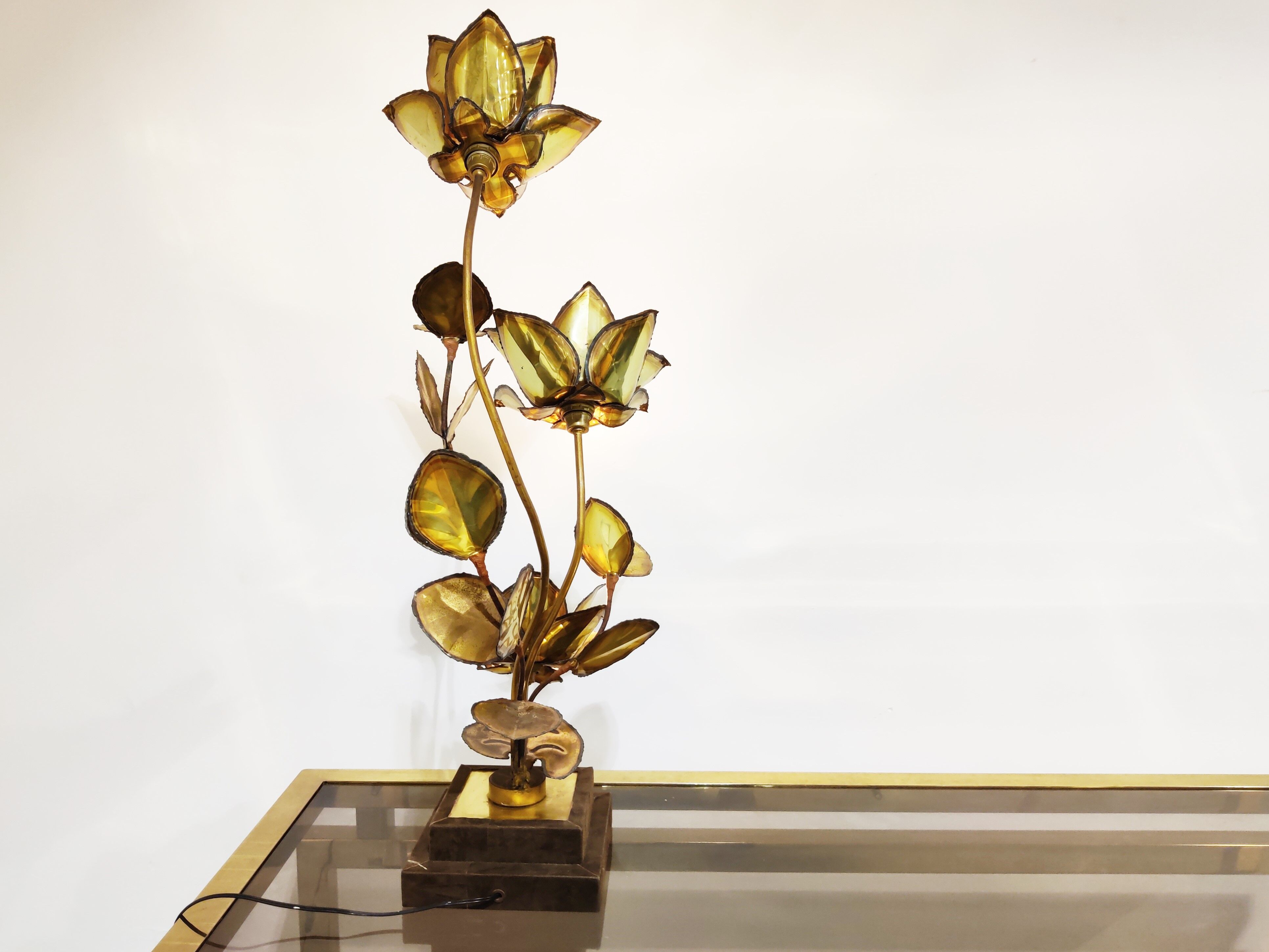 Flower lamp, 1970
