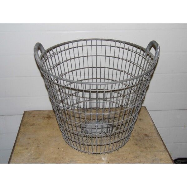 Metal industrial basket