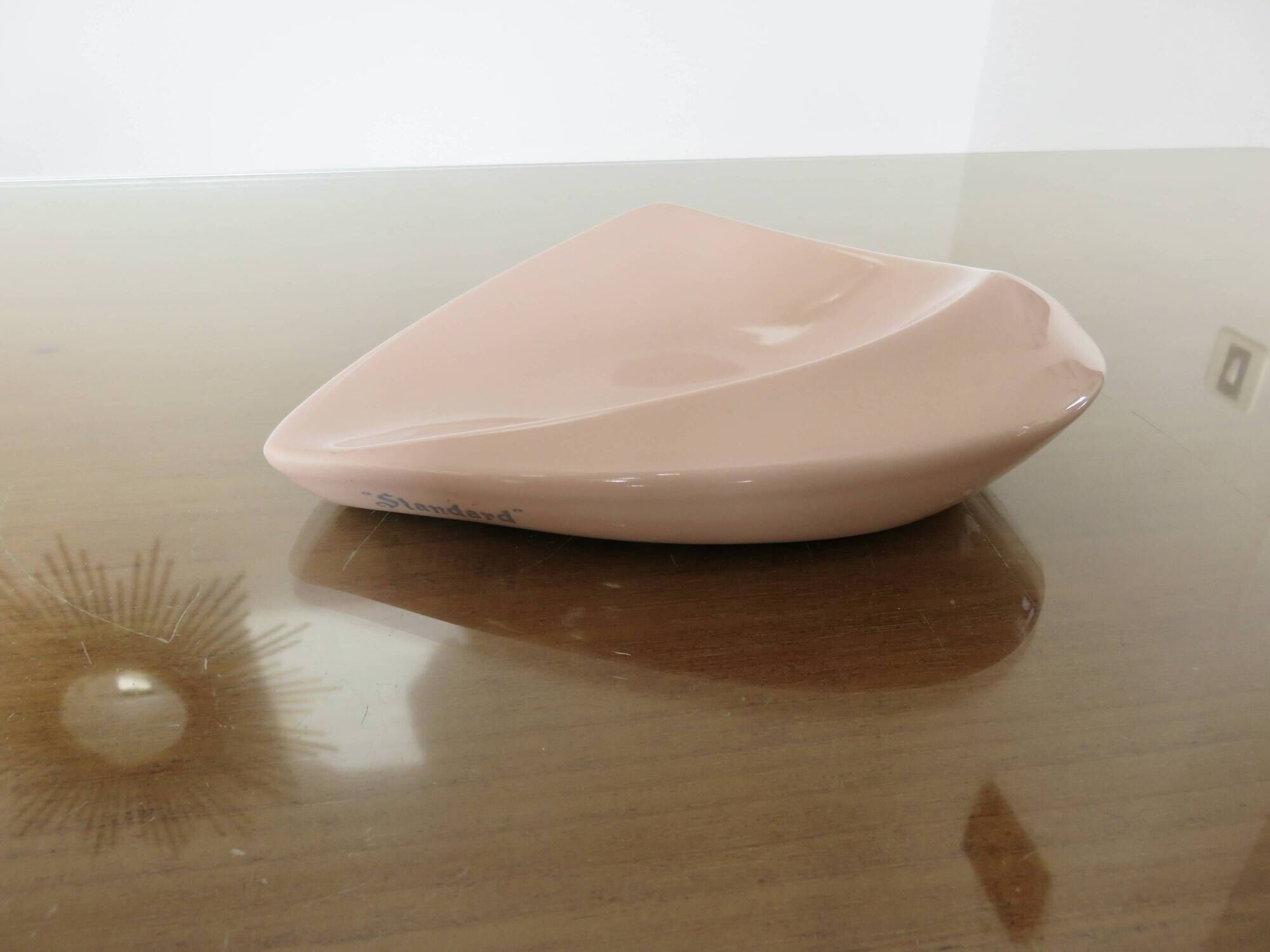 Vide poche en céramique rose de forme libre, 1950, vintage