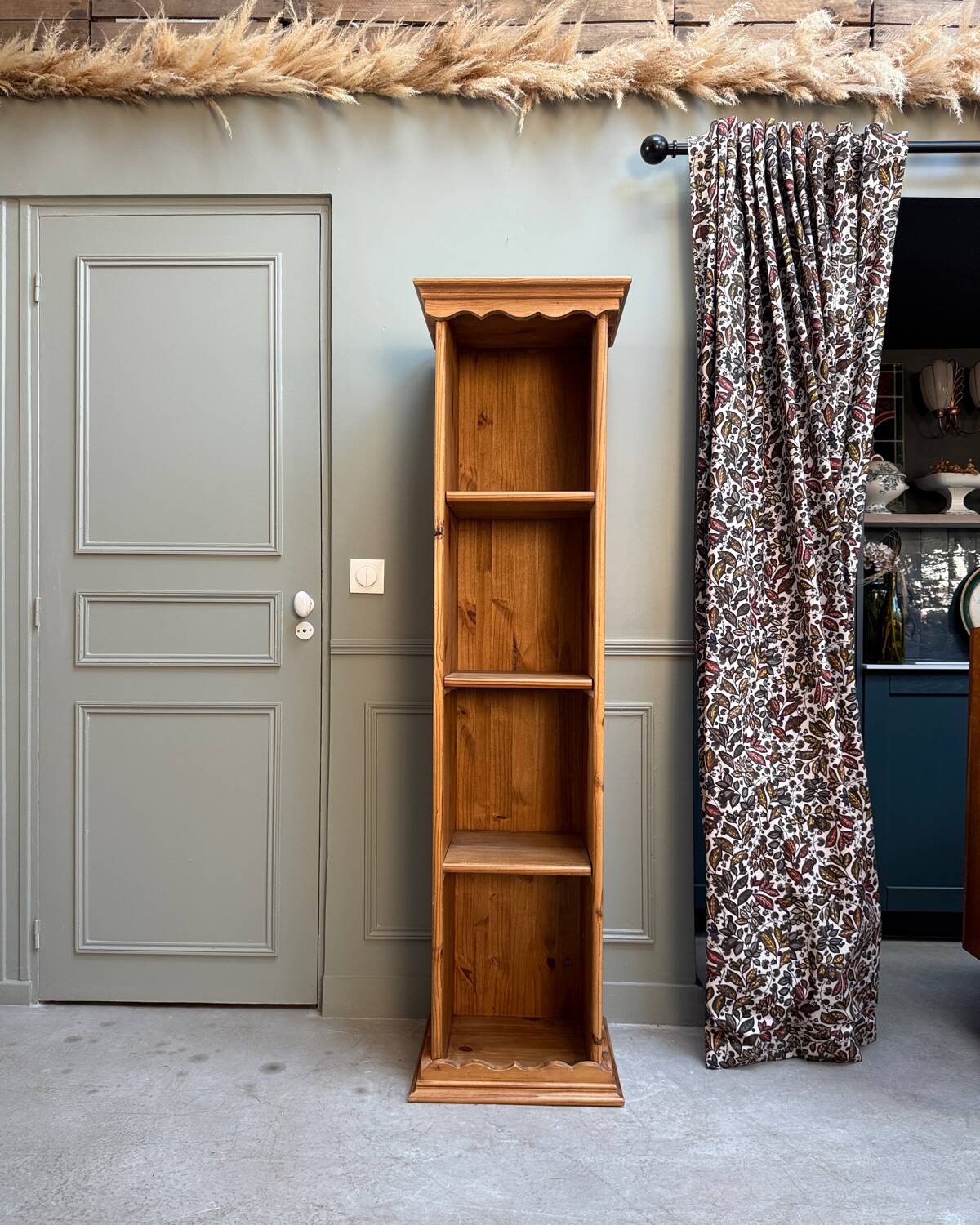 Small vintage bookcase in solid pine