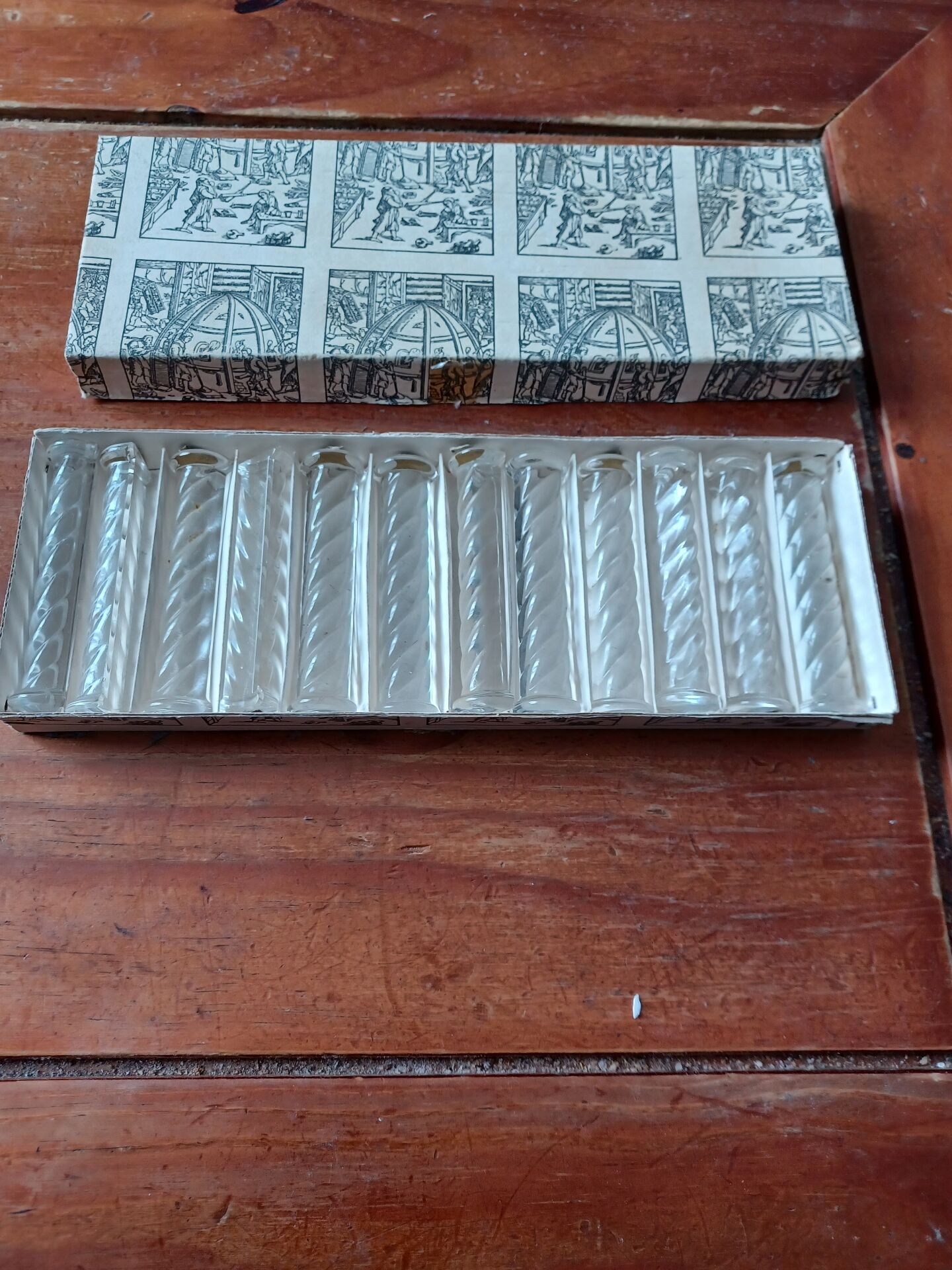 12 vintage crystal knife rests