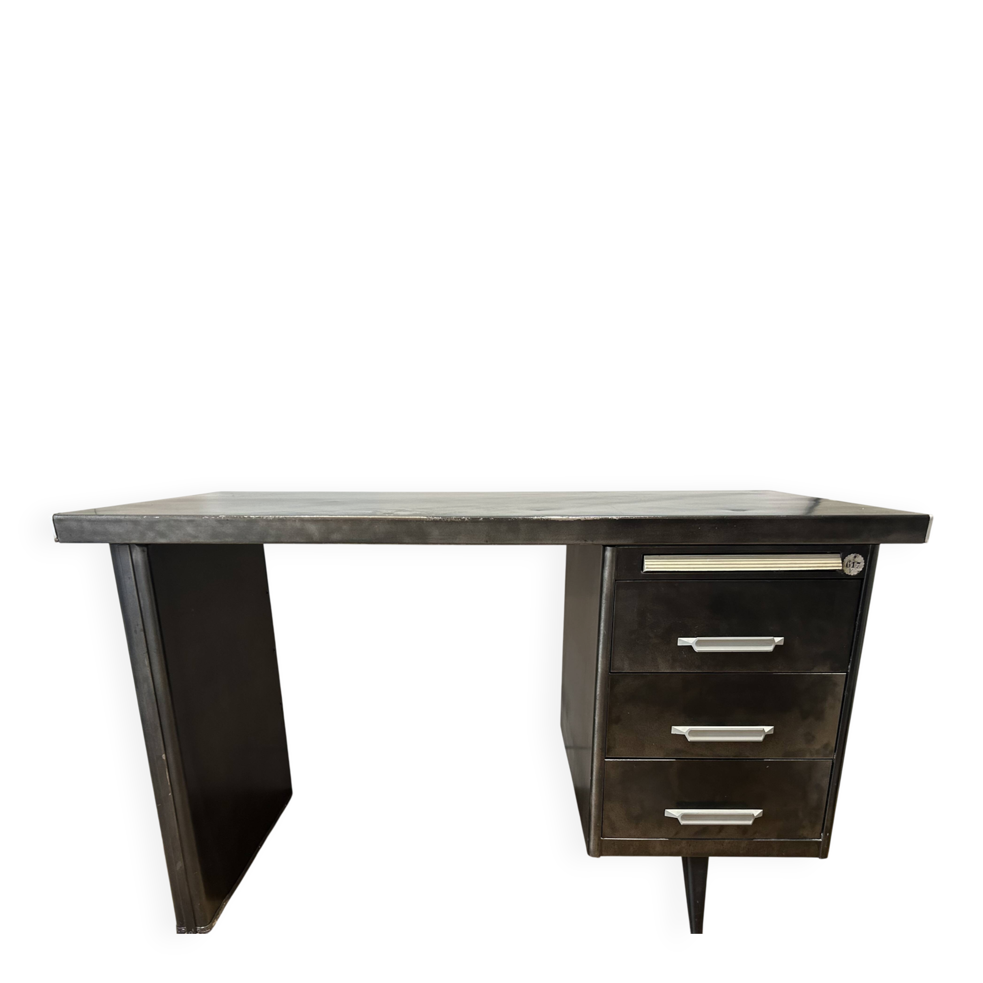 Metal desk