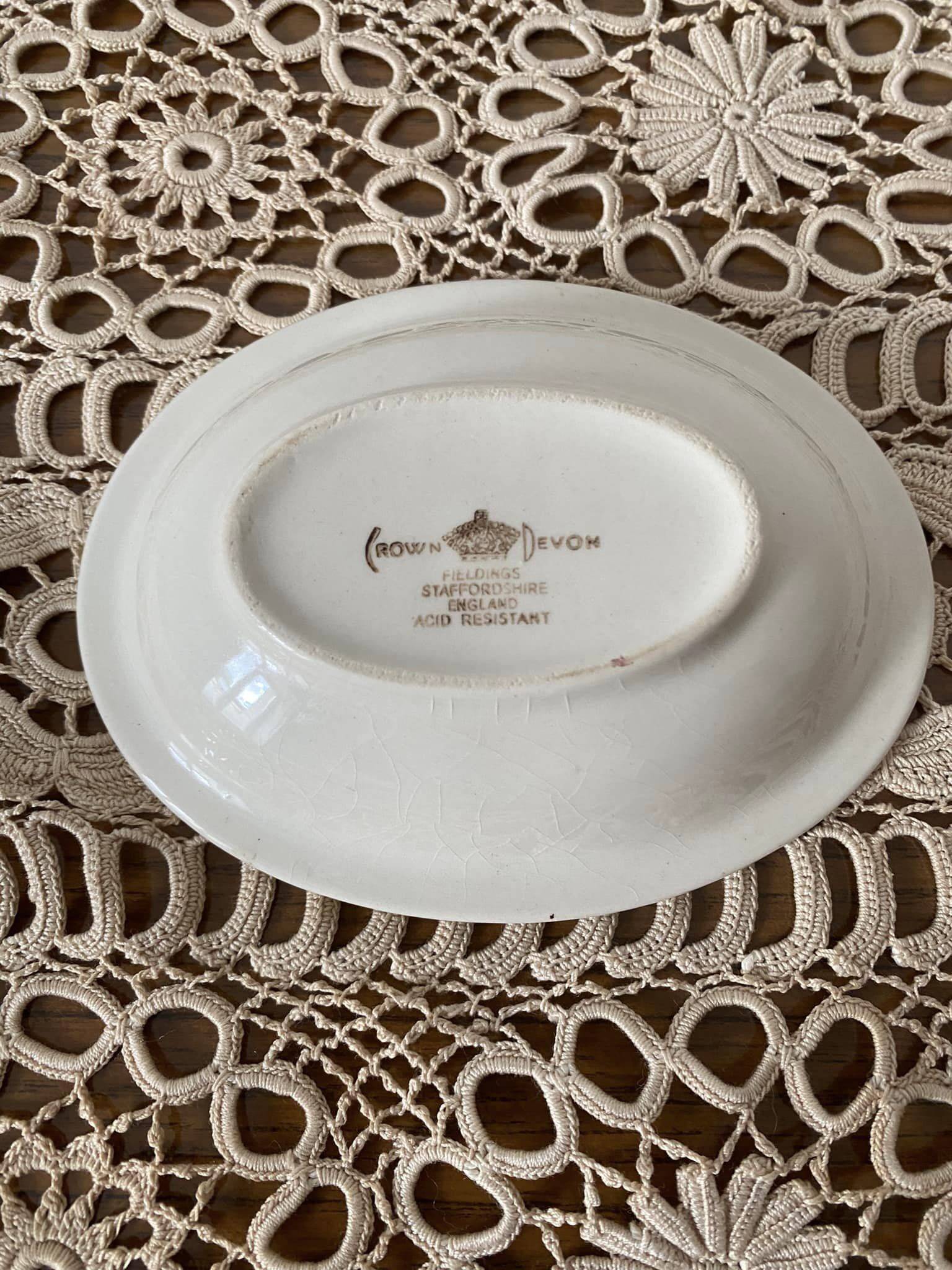 English earthenware soap dish, Crown Devon brand