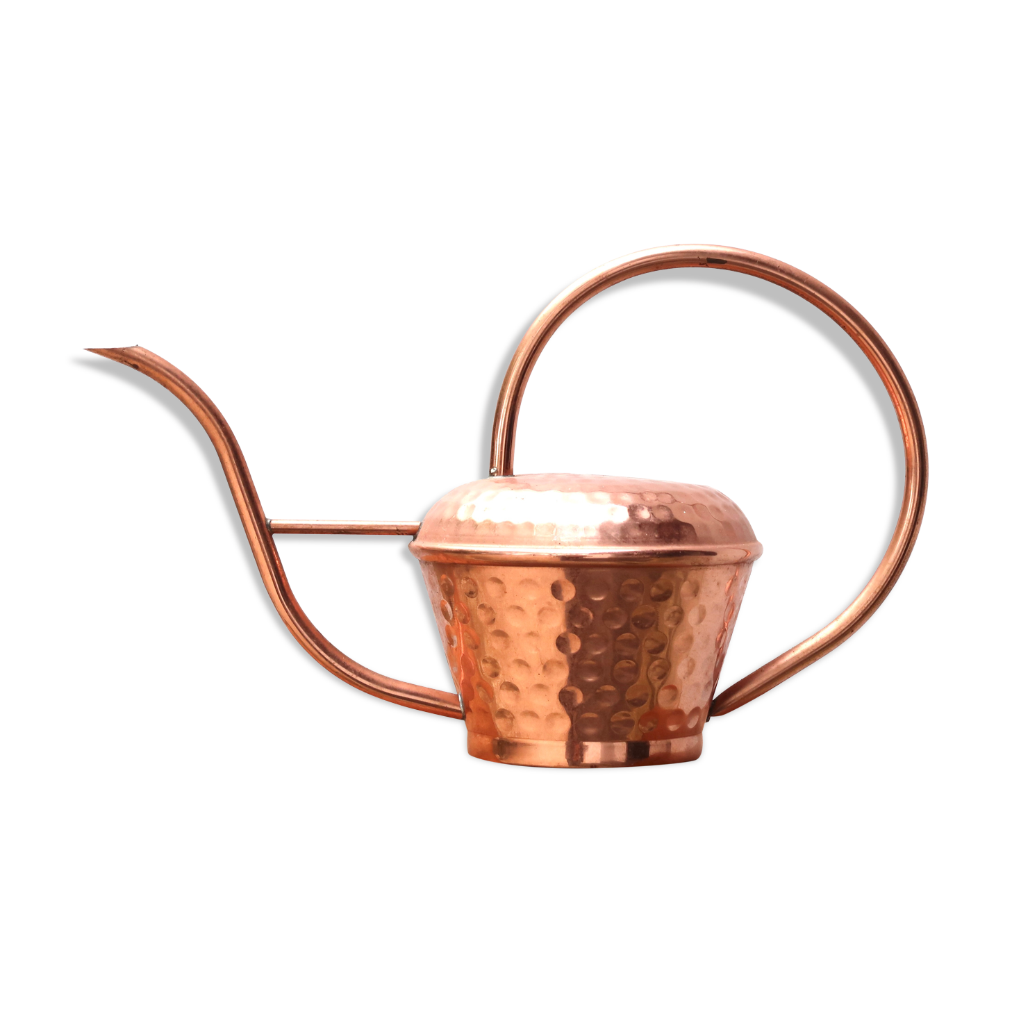 Hammered copper watering can signed Lecellier Villedieu, 60s