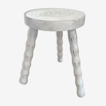 Tripod stool vacher revisited