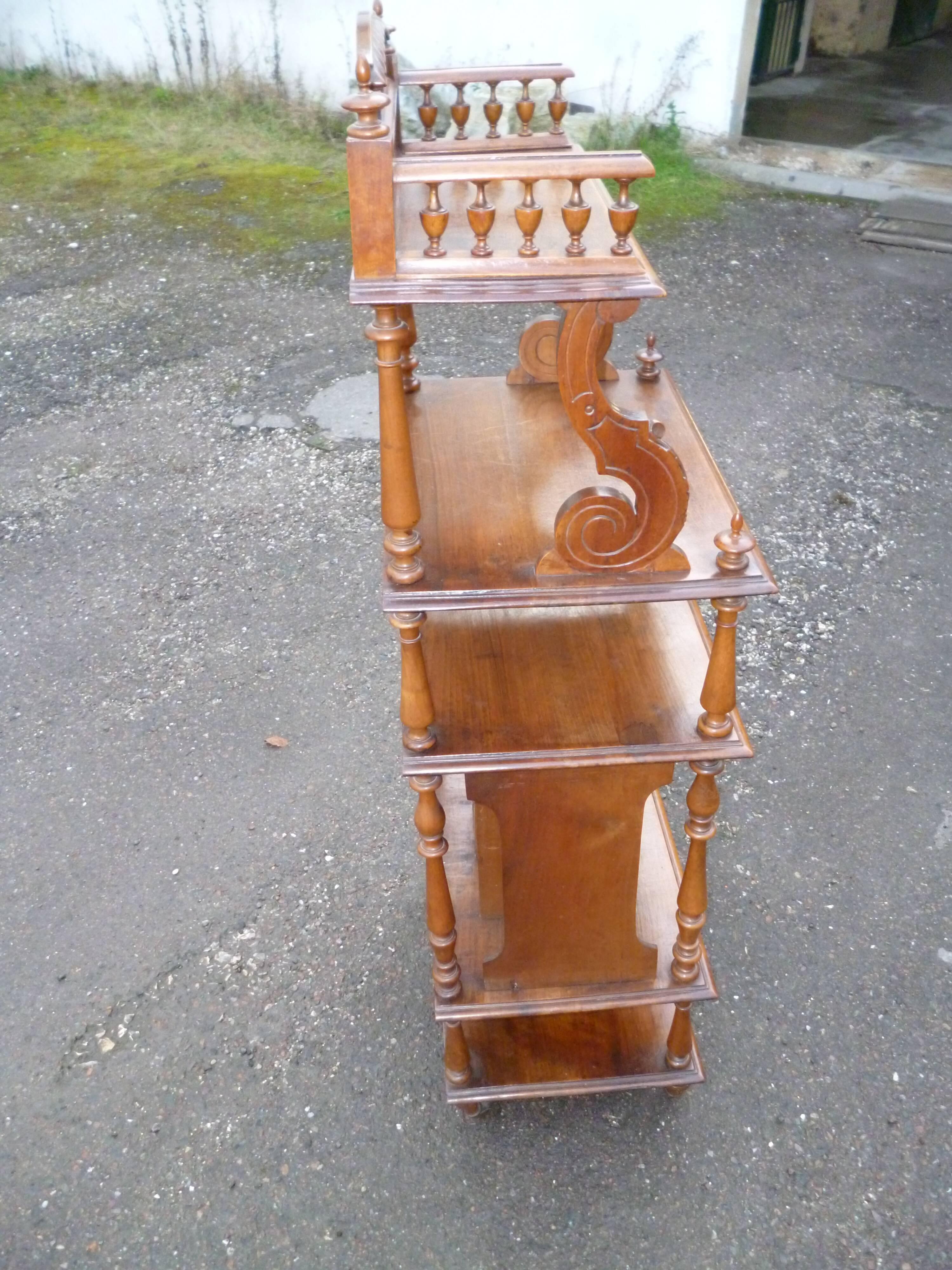 Sheet metal shelf cabinet