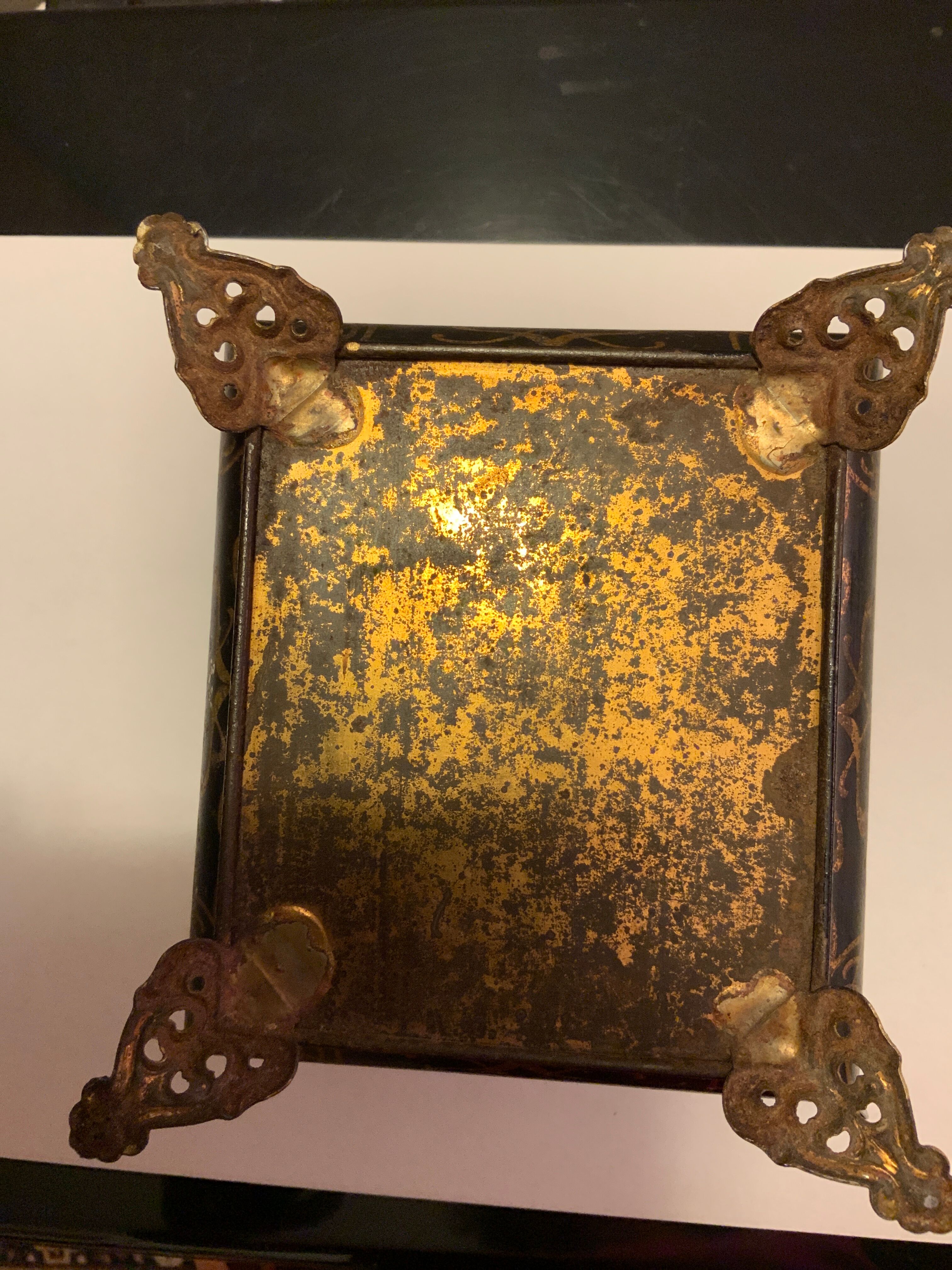 Painted metal candy