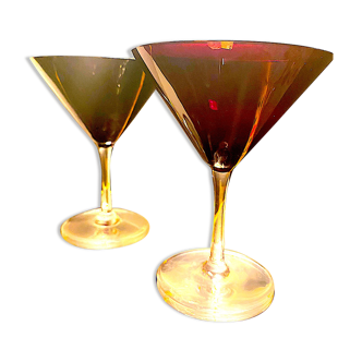 Duo of red crystal glasses: Martini, cocktail, champagne...