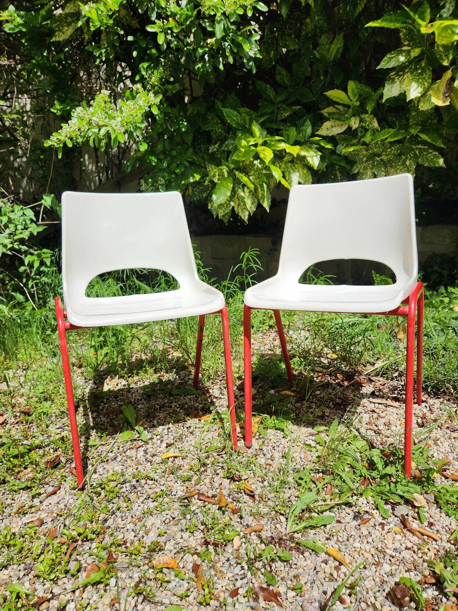 Duo of vintage and designer children's chairs. Kindergarten. 1980.