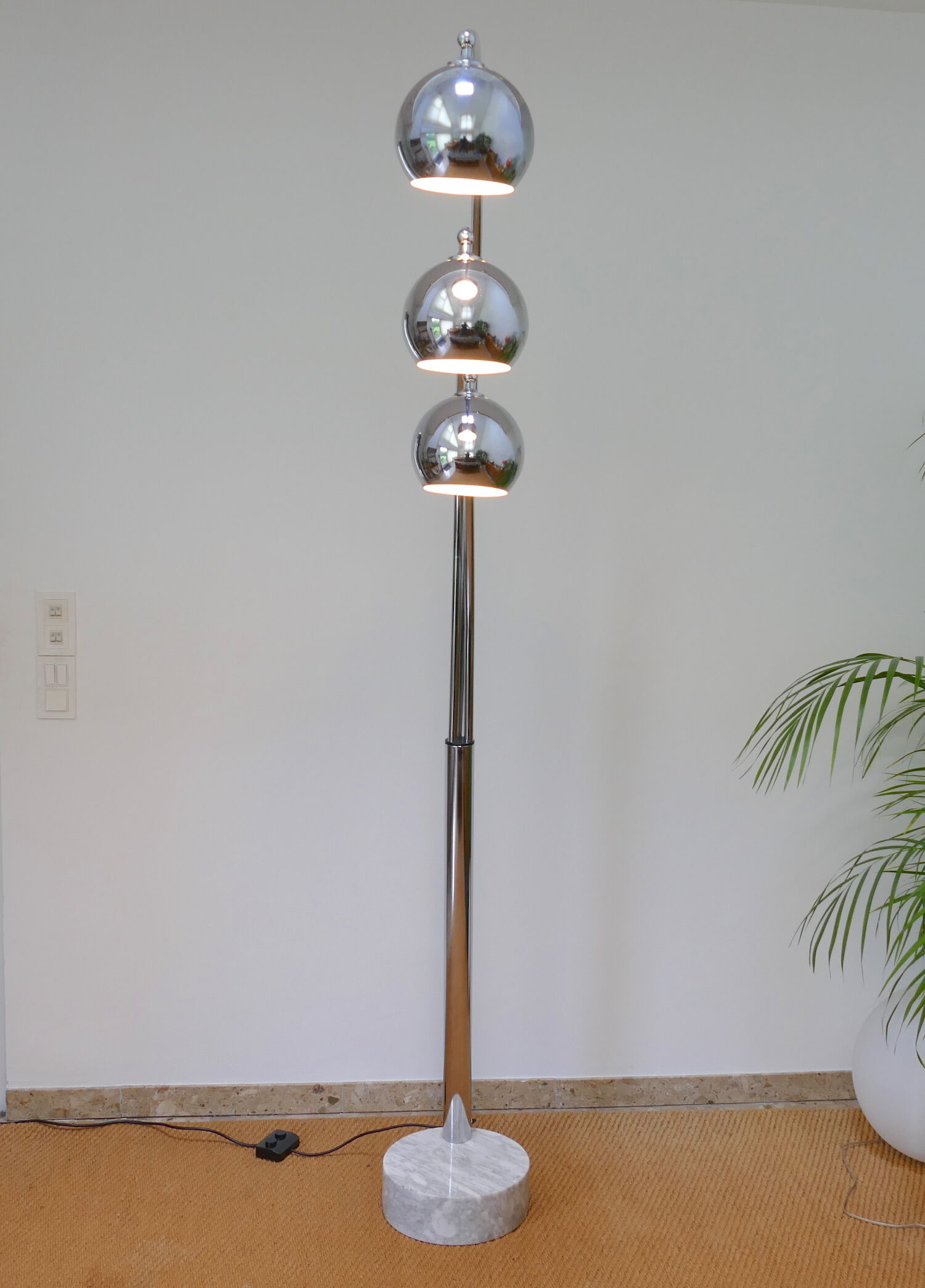 Floor lamp vintage Italian Goffredo Reggiani 1970 "Muguet"