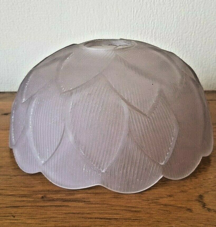 french vintage artichoke style glass replacement shade with scalloped edge