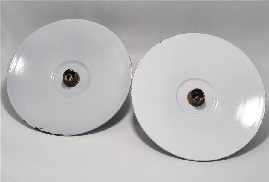 Pair of enamelled sheet metal wall lights