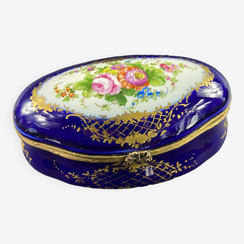 Paris Sèvres oval porcelain candy box jewelry box Regency floral decor