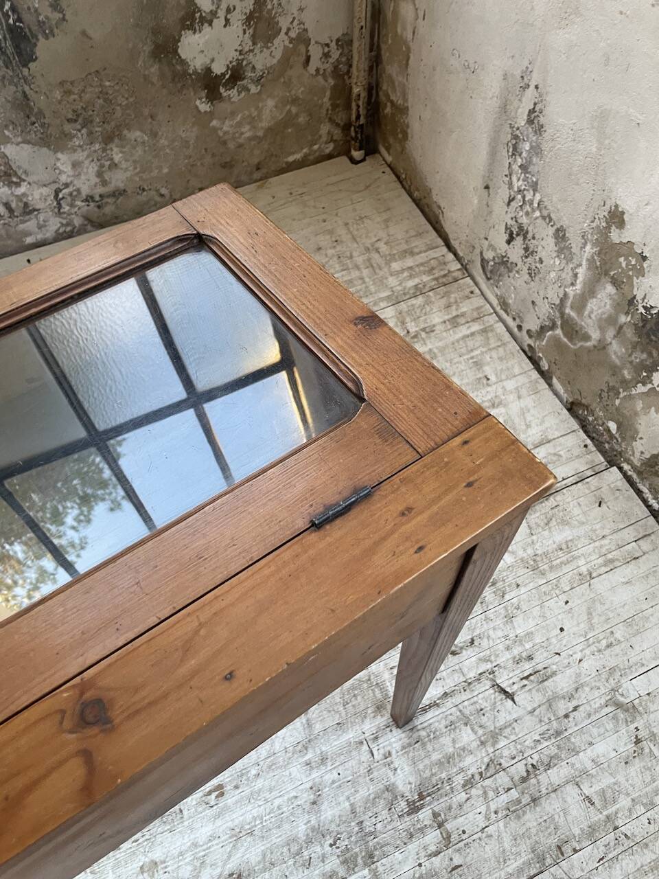 50s display cabinet side table