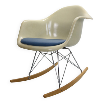 Bascule RAR Herman Miller Shell en Fibre de Verre par Eames, 1970s