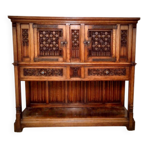Dressoir gothique en