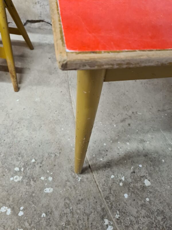 Lot table et chaise Egon Se 18 enfant