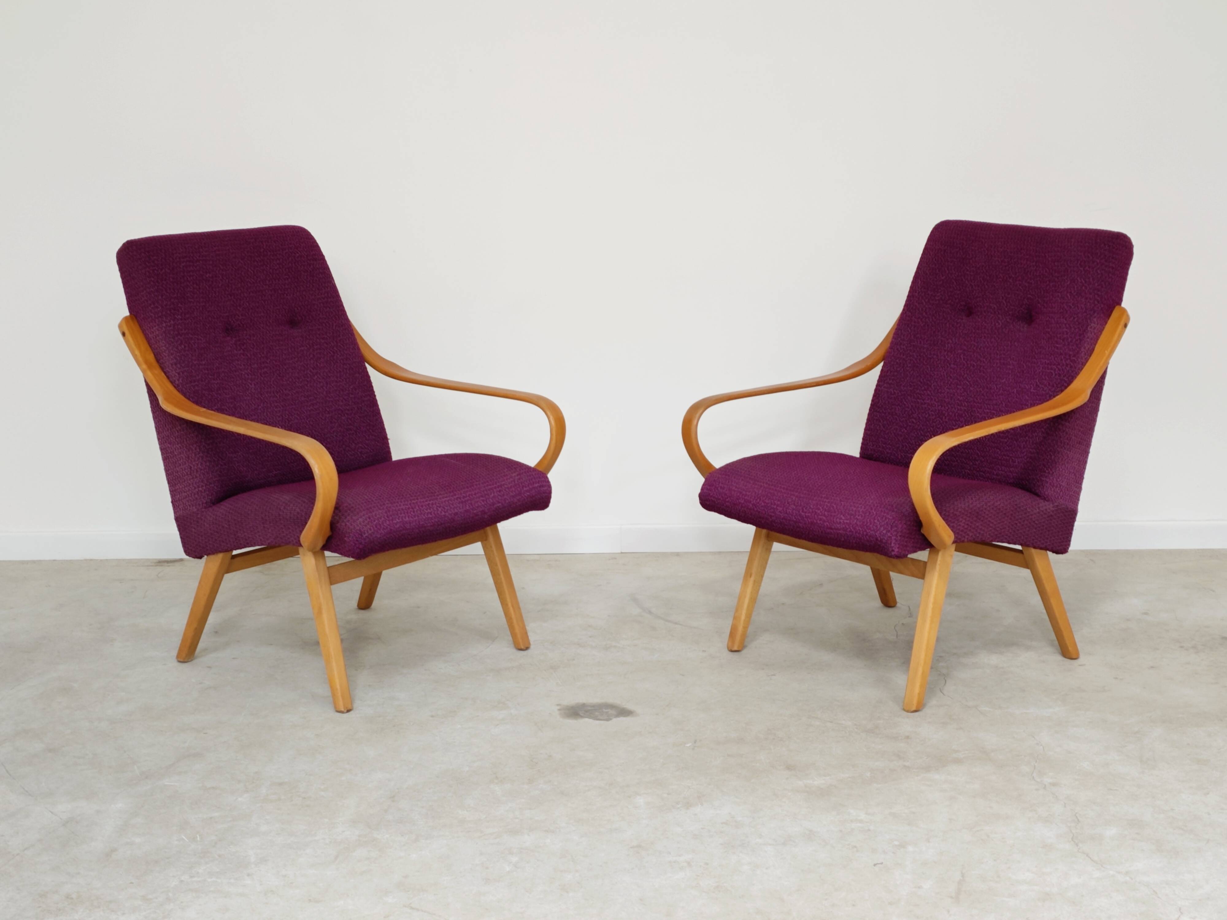 Pair of 6953 purple armchairs by Jaroslav Smidek for TON (Thonet)