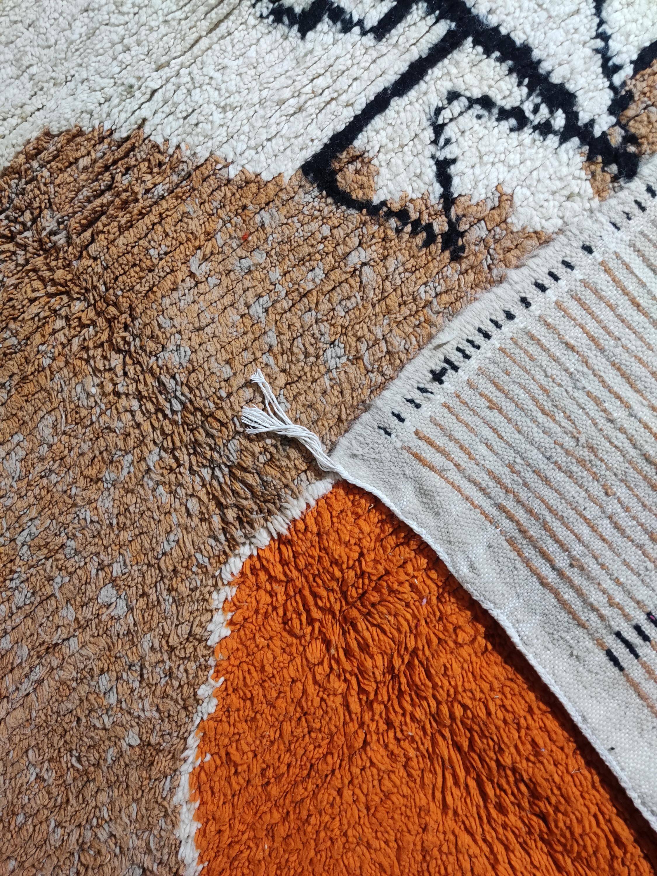 Traditional wool rug Morocco 3 x 2 m