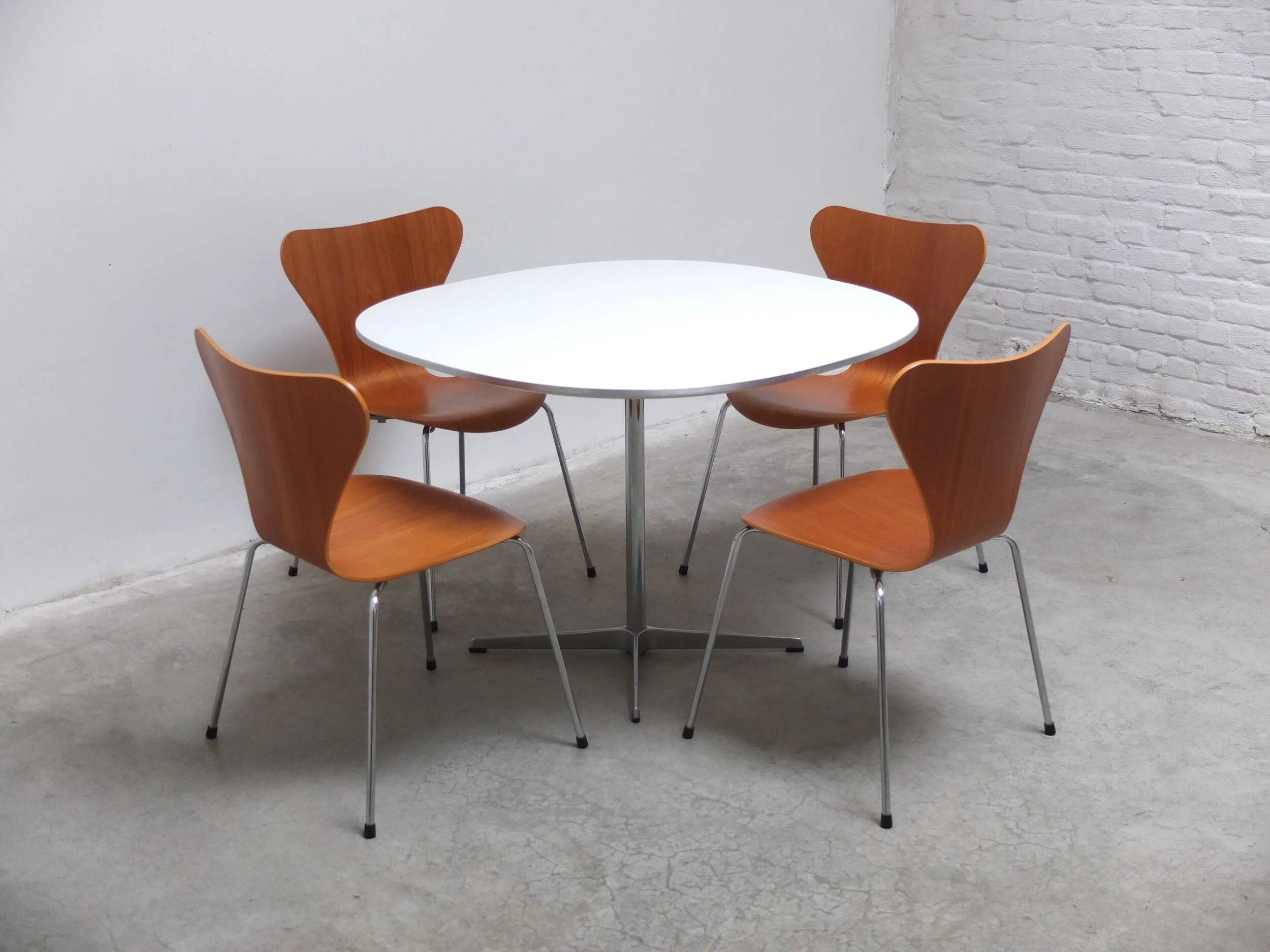 'Super-Circular' table by Piet Hein & Bruno Mathsson for Fritz Hansen, 1968