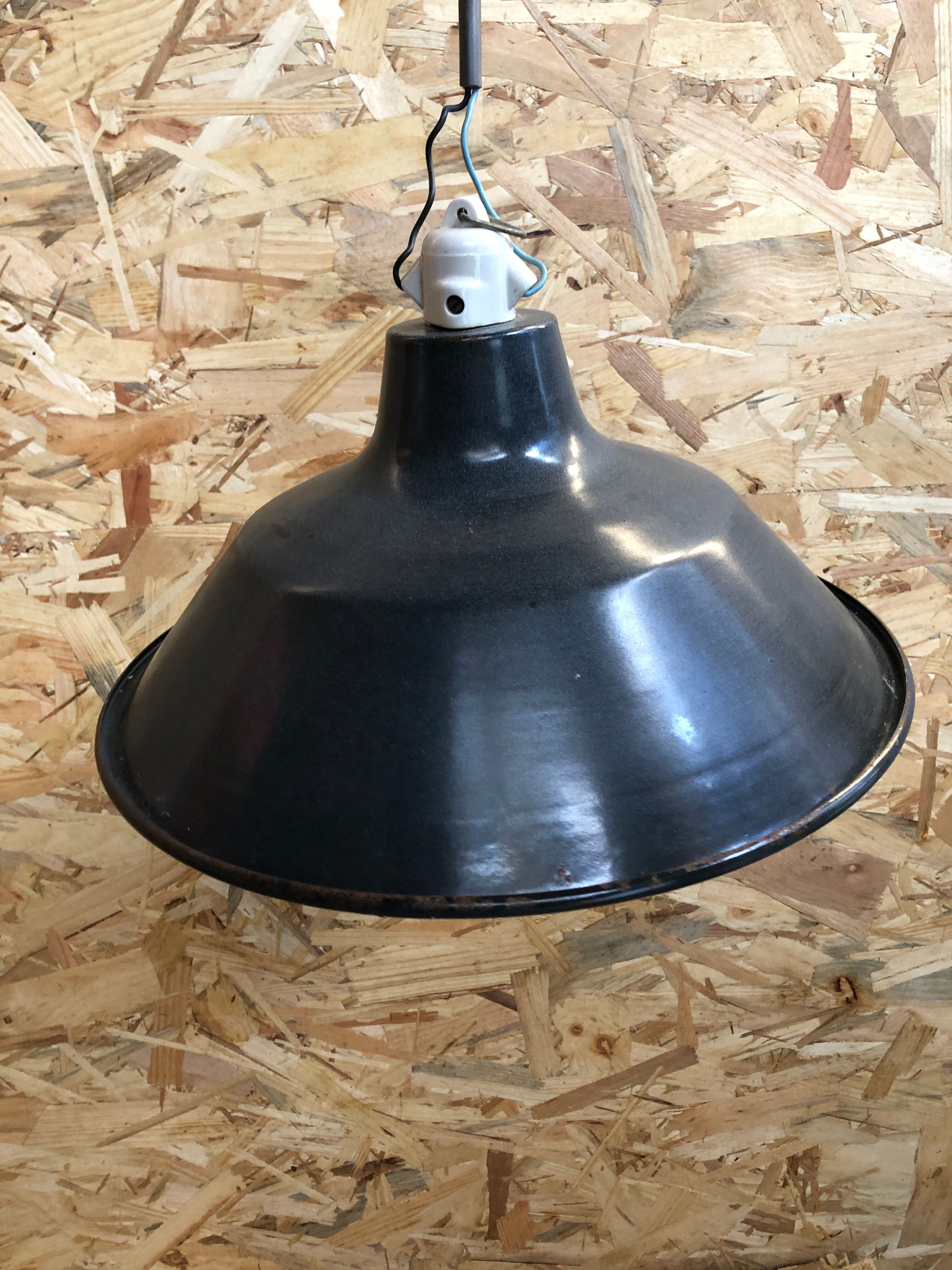 Old pendant lamp workshop metal enamel blue & white vintage ceramic socket