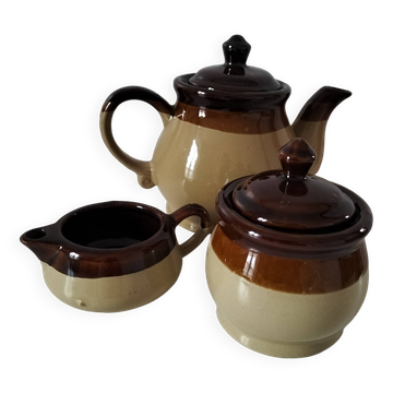 Teapot, milk jug and sugar bowl set