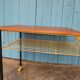 Table basse en laiton et bois