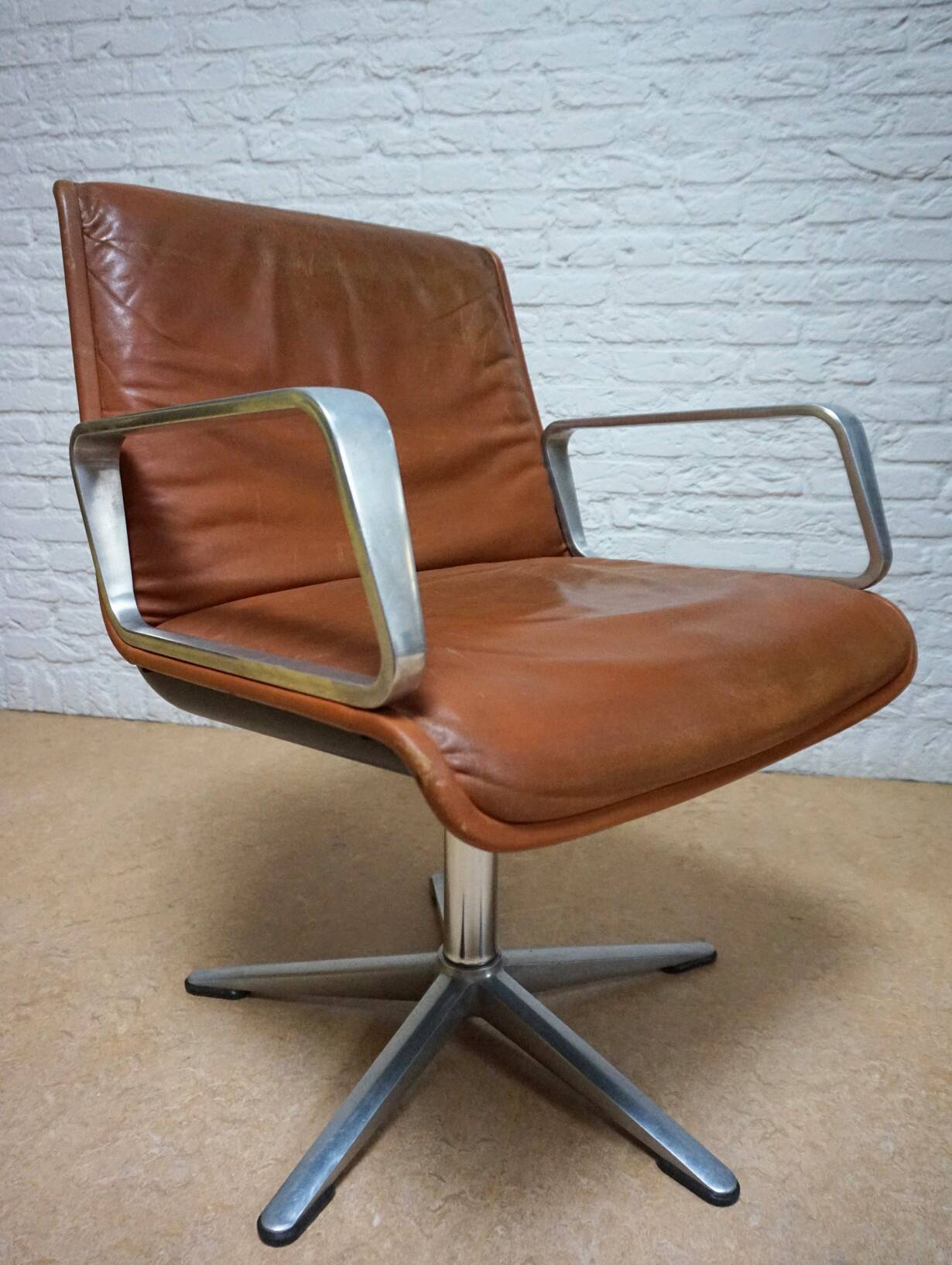 Program 2000 armchair in leather by Delta Design for Wilkhahn, 1960s.