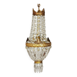 Balloon chandelier with pendants