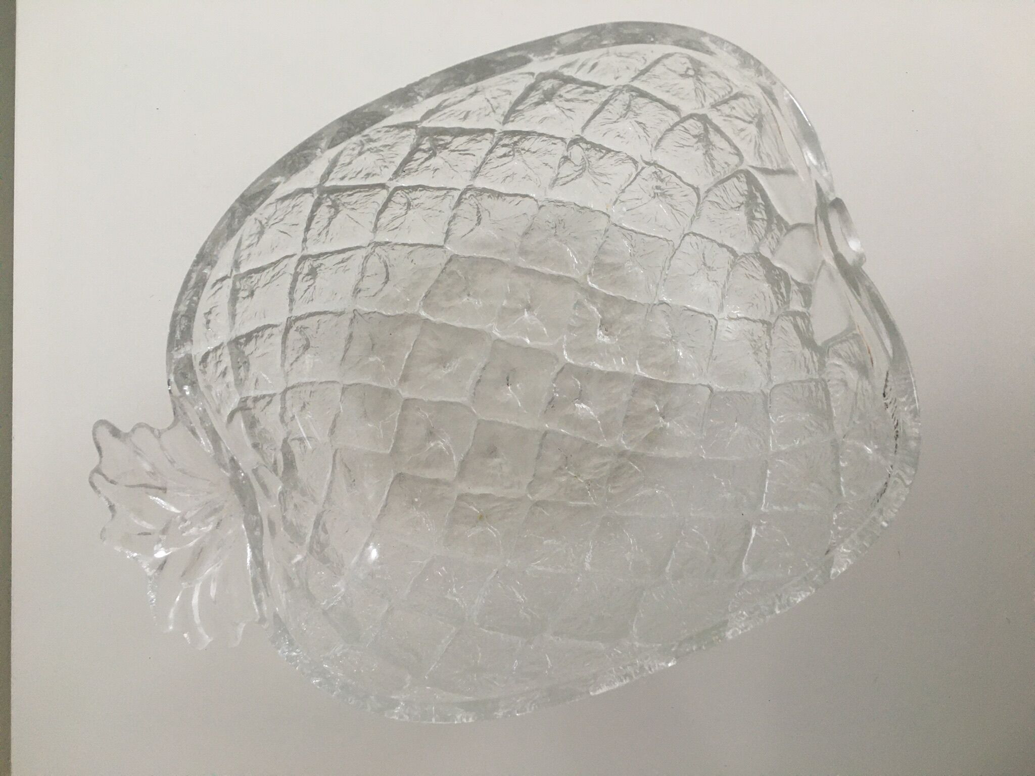 Pineapple dessert service