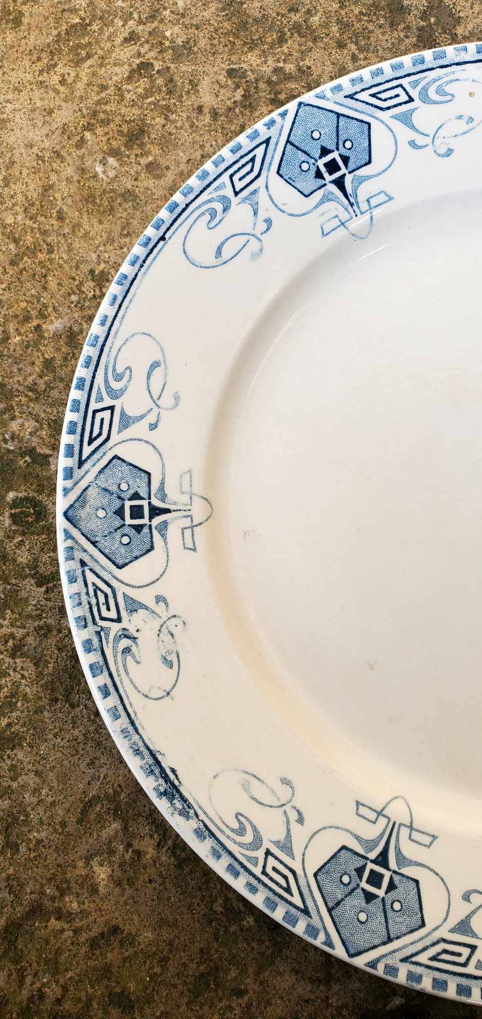 U&C Sarreguemines flat plate Germaine model