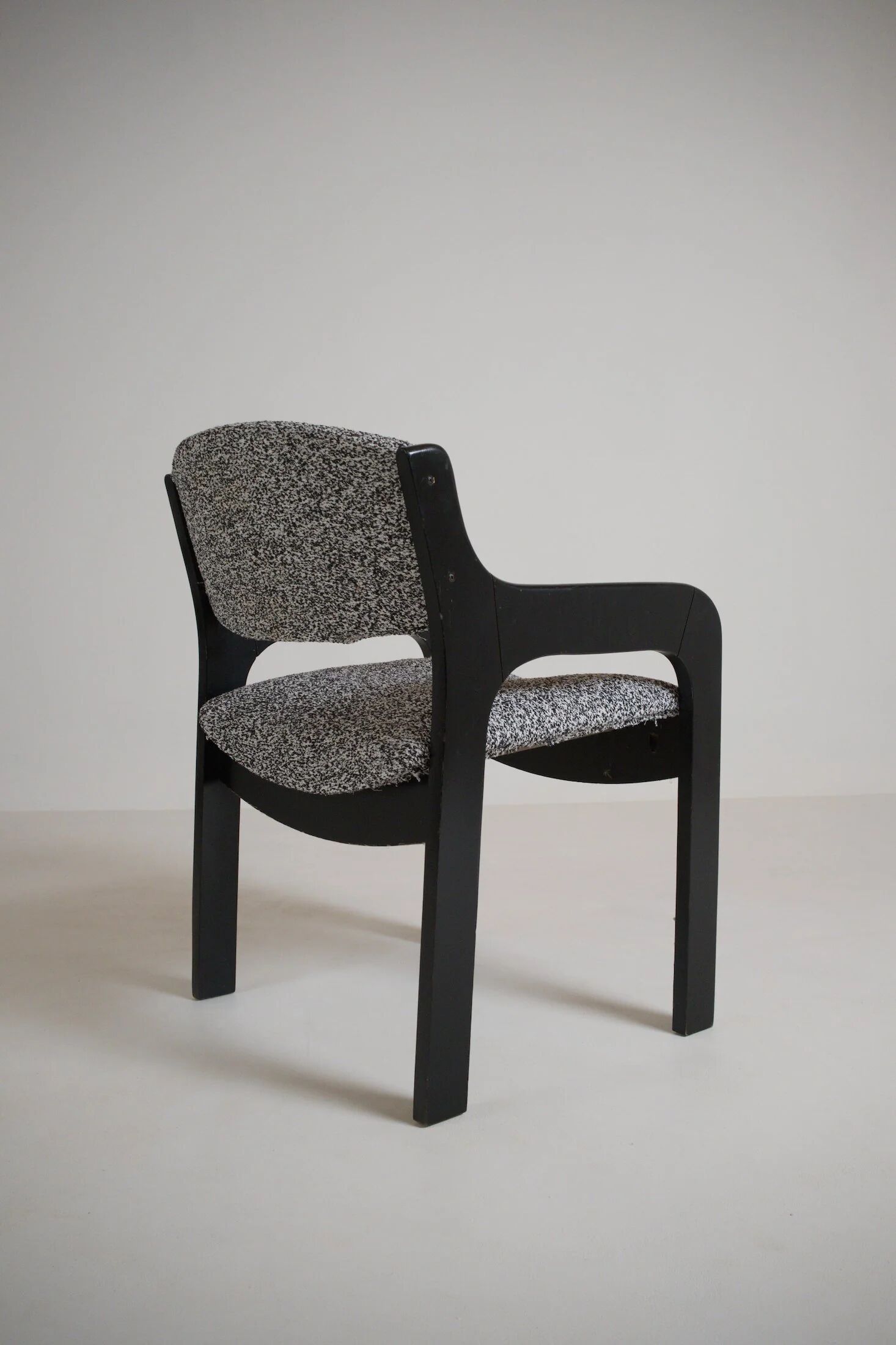 Chaise dans le goût de Eero Aarnio
