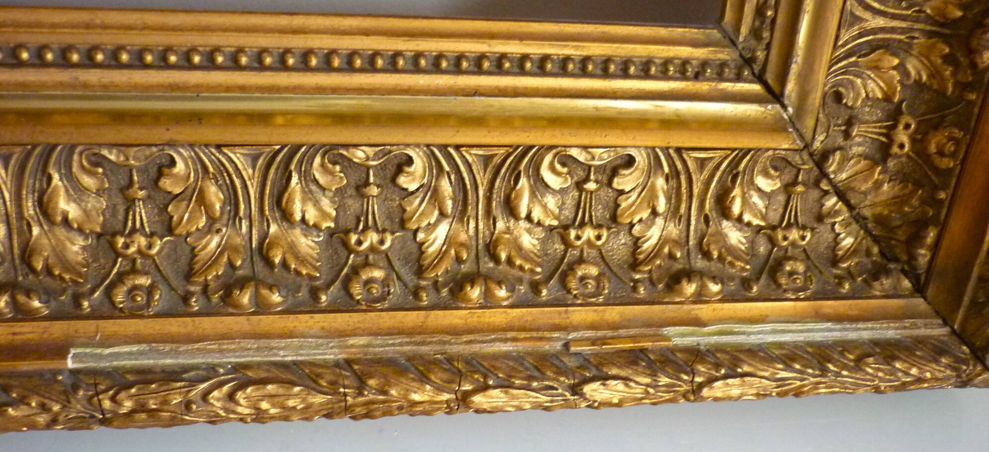 Antique gilded frame in wood and stucco, carved, original gilding