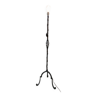 Vintage 1960s openwork wrought iron floor lamp