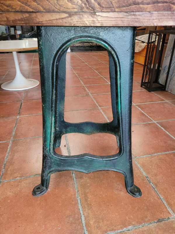 Table industriel pied fonte