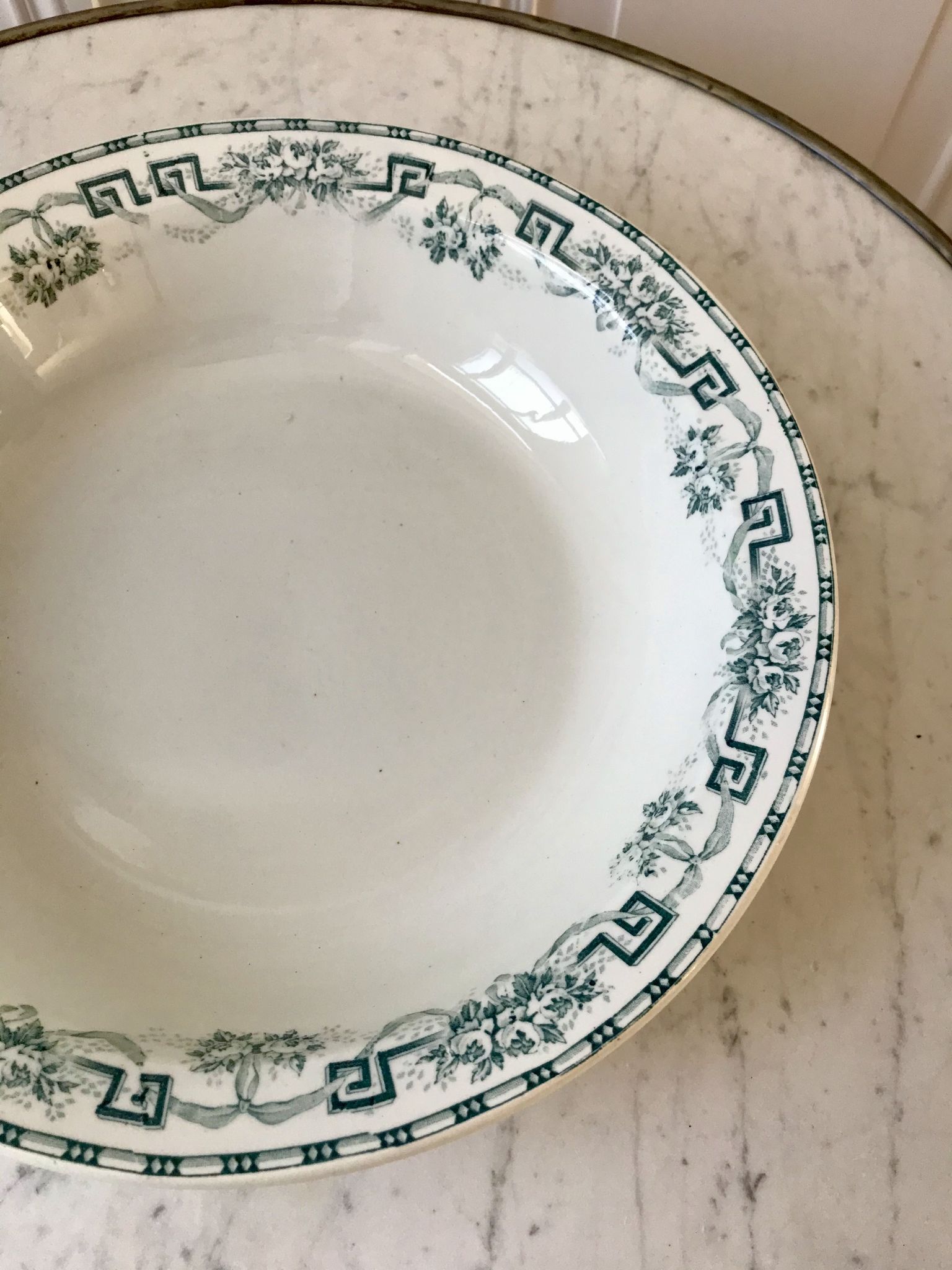 Hollow round dish / salad bowl Terre de Fer Moulin des Loups "Athens" late nineteenth century