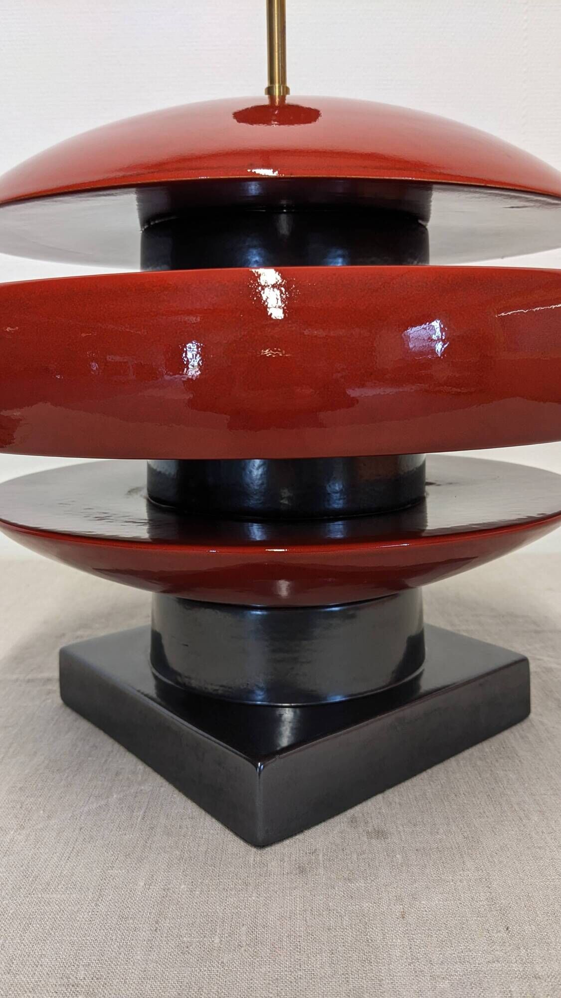 Earthenware lamp base by François Chatain, France circa 1980