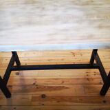 Industrial standing table