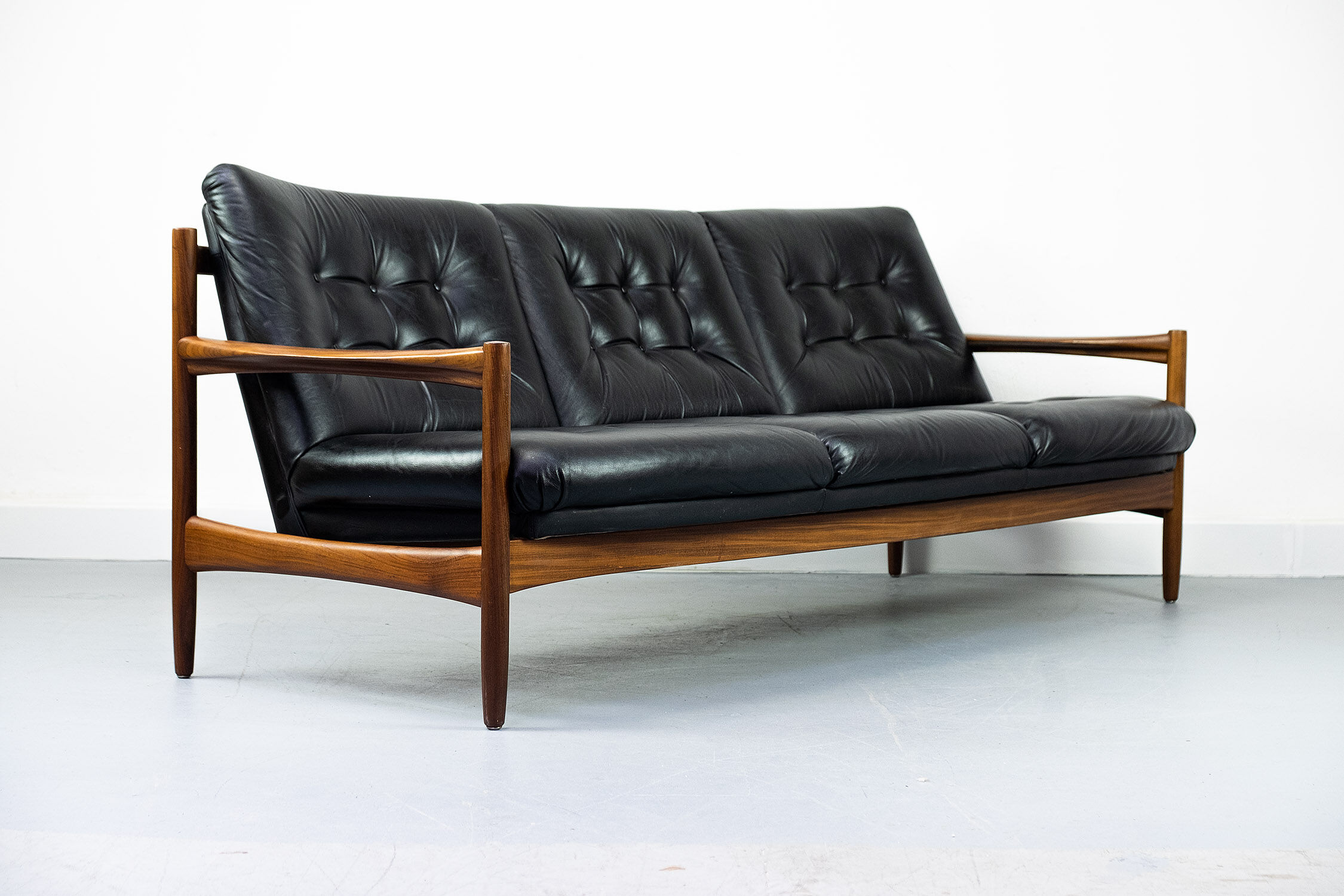 Midcentury leather lounge sofa 1960s
