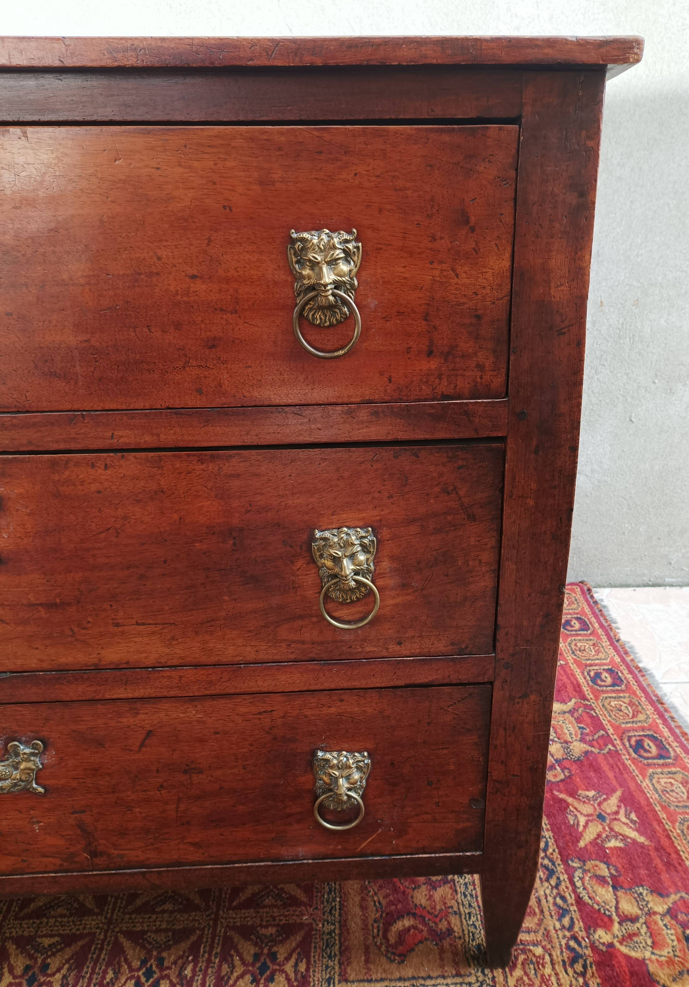 Louis XVI chest of drawers in walnut 18th