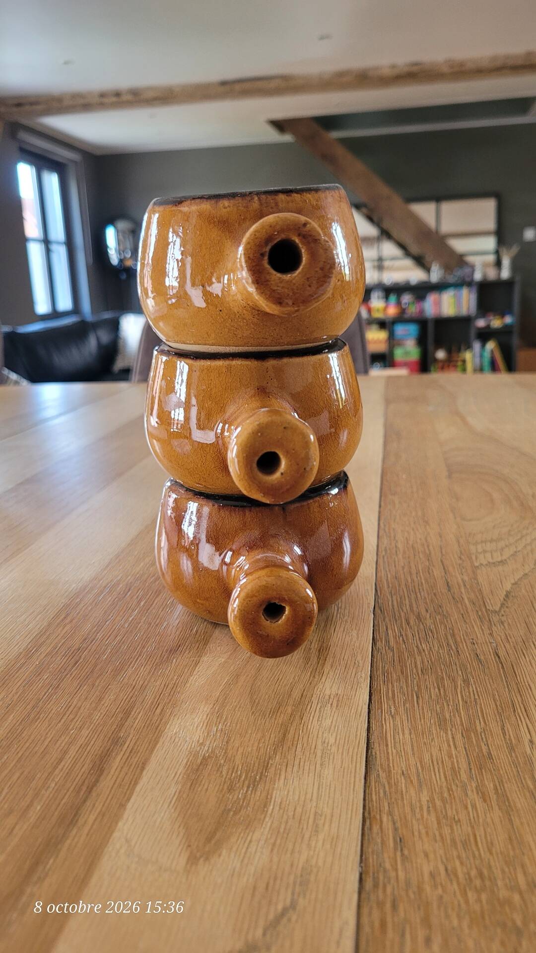 3 glazed earthenware pans