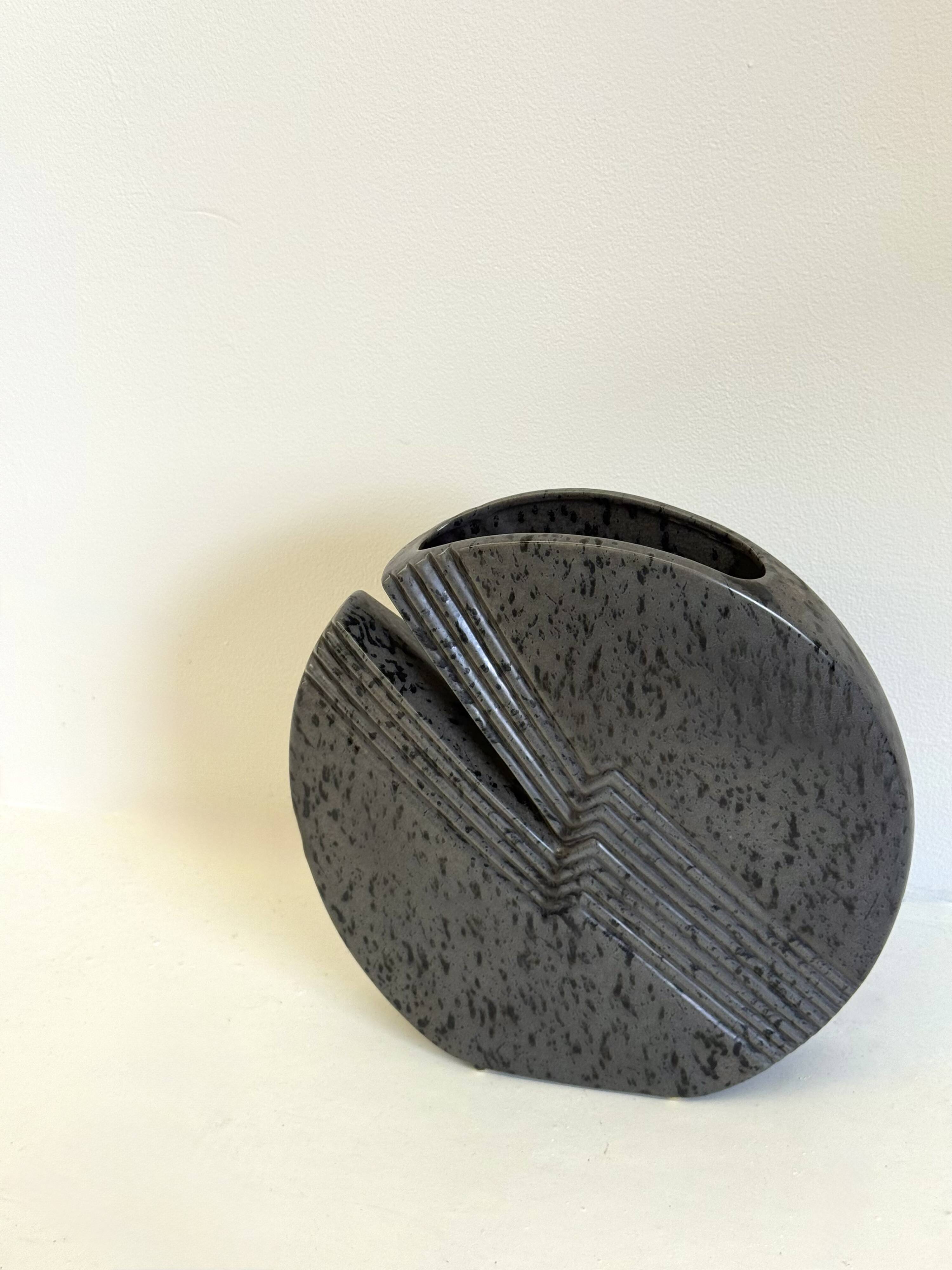 Dark gray ceramic vase by Nereo Boaretto