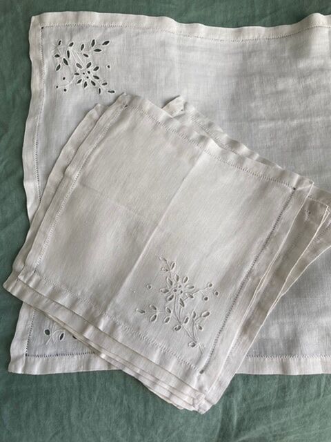 Embroidered tea tablecloth and towels
